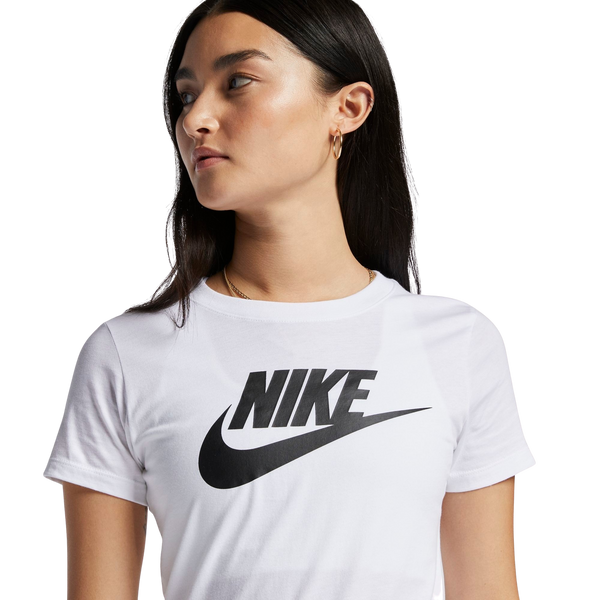 W Nsw Tee Essntl Icon Futur