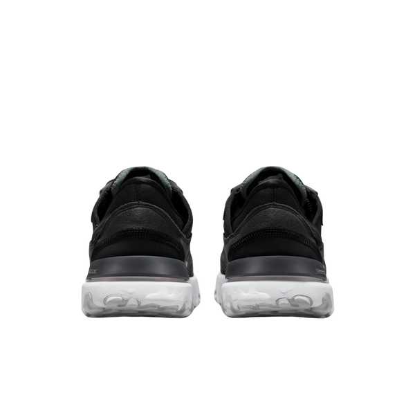 W Nike React R3Vision