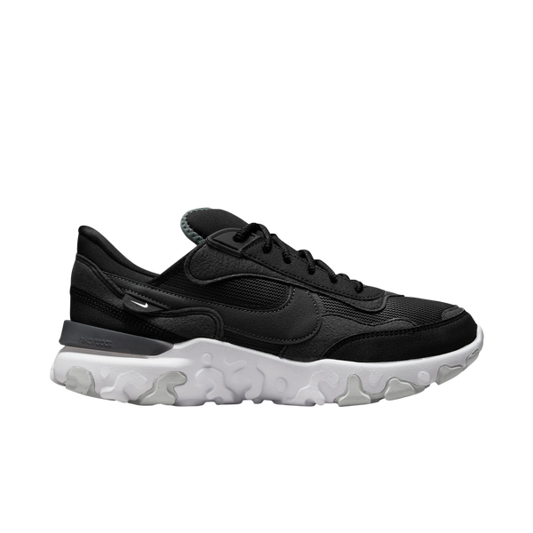 W Nike React R3Vision