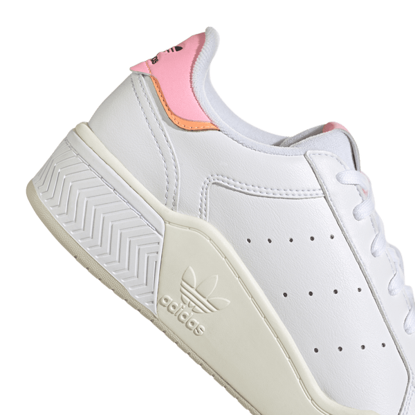 Court Tourino Bold