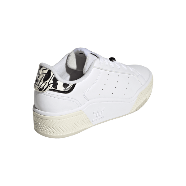 Court Tourino Bold