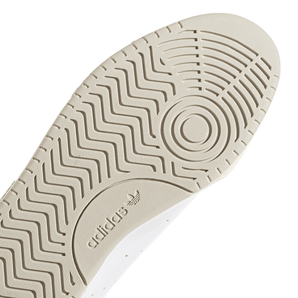 Court Tourino Bold